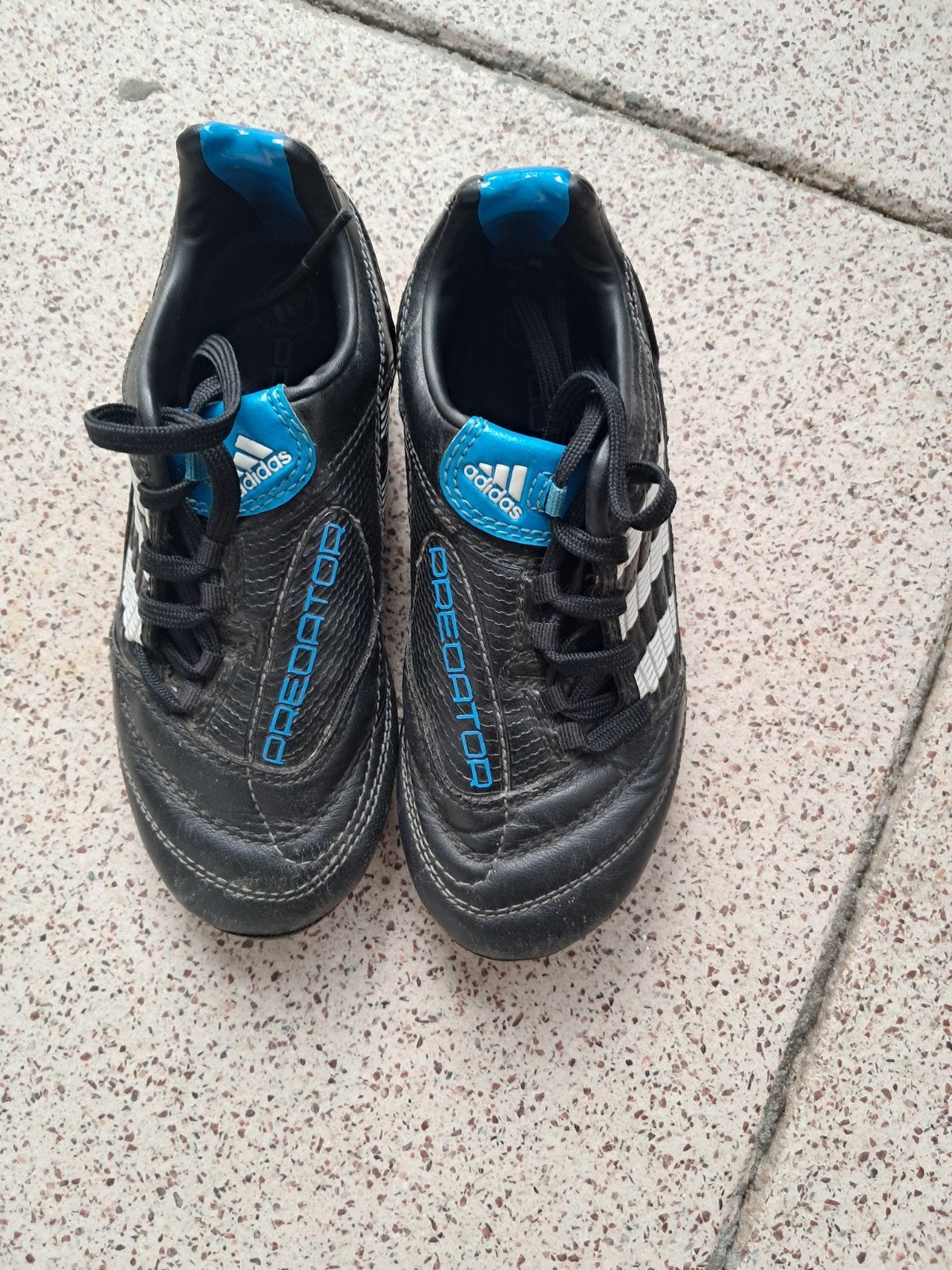 Voetbal schoen    maat  29 nog goed, Sport en Fitness, Korfbal, Ophalen