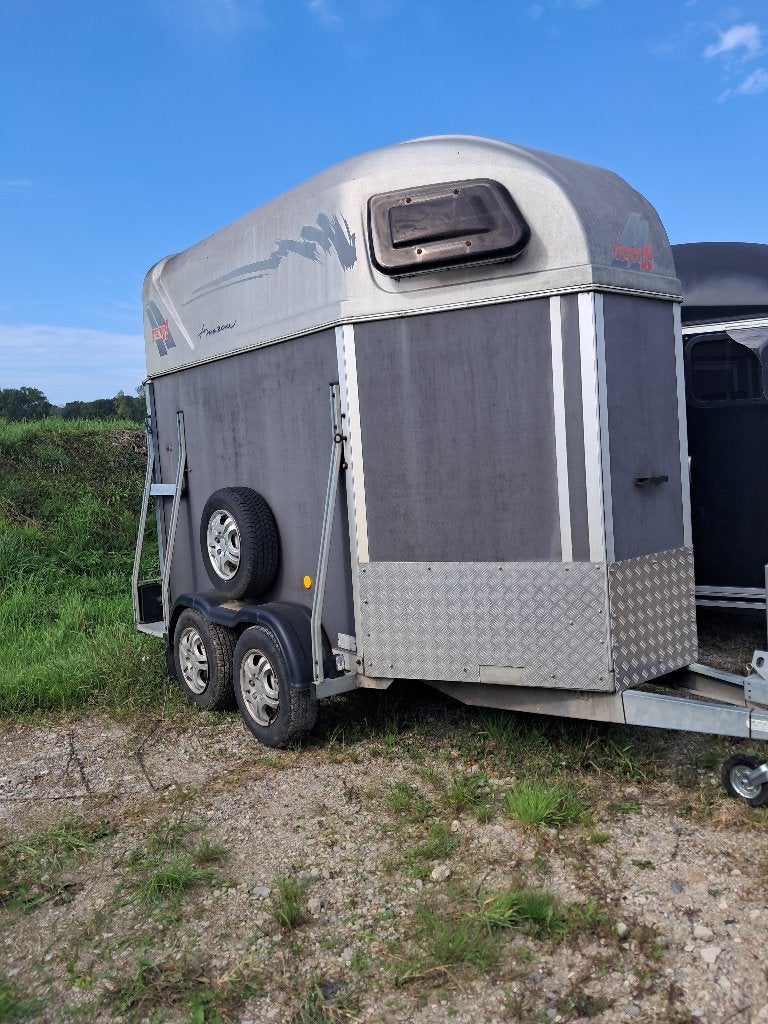 paardentrailer Henra voor 2 paarden, Ophalen, Gebruikt, Hout, 2-paards trailer