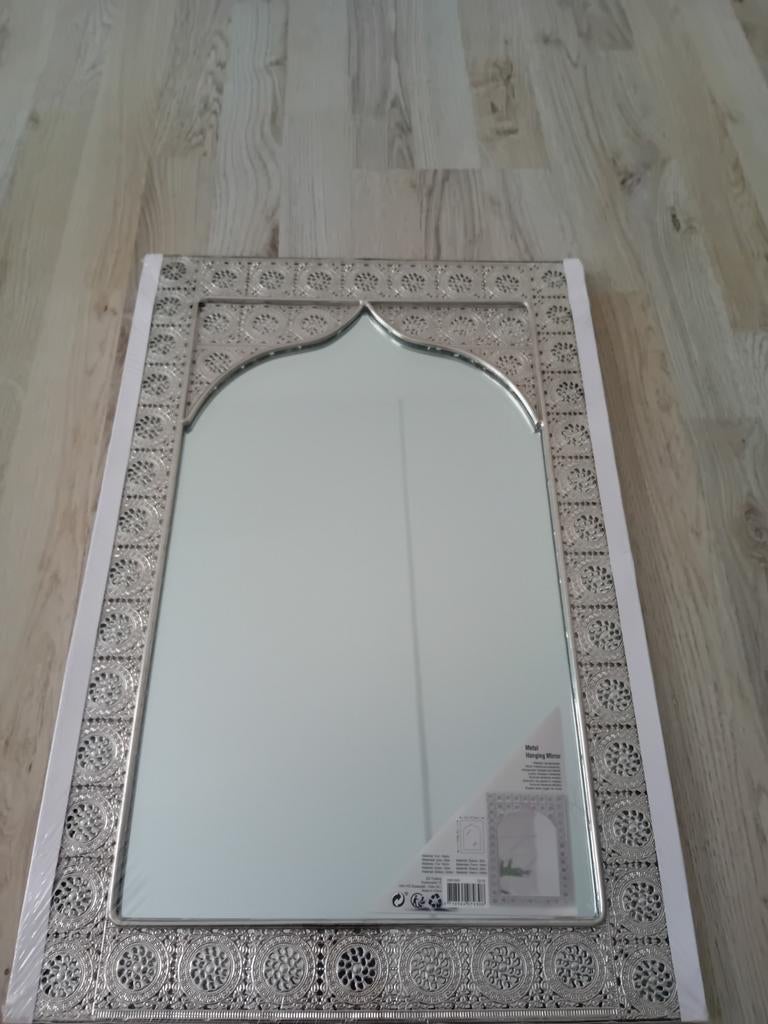 Spiegels "Marrakech" (nieuw), Ophalen