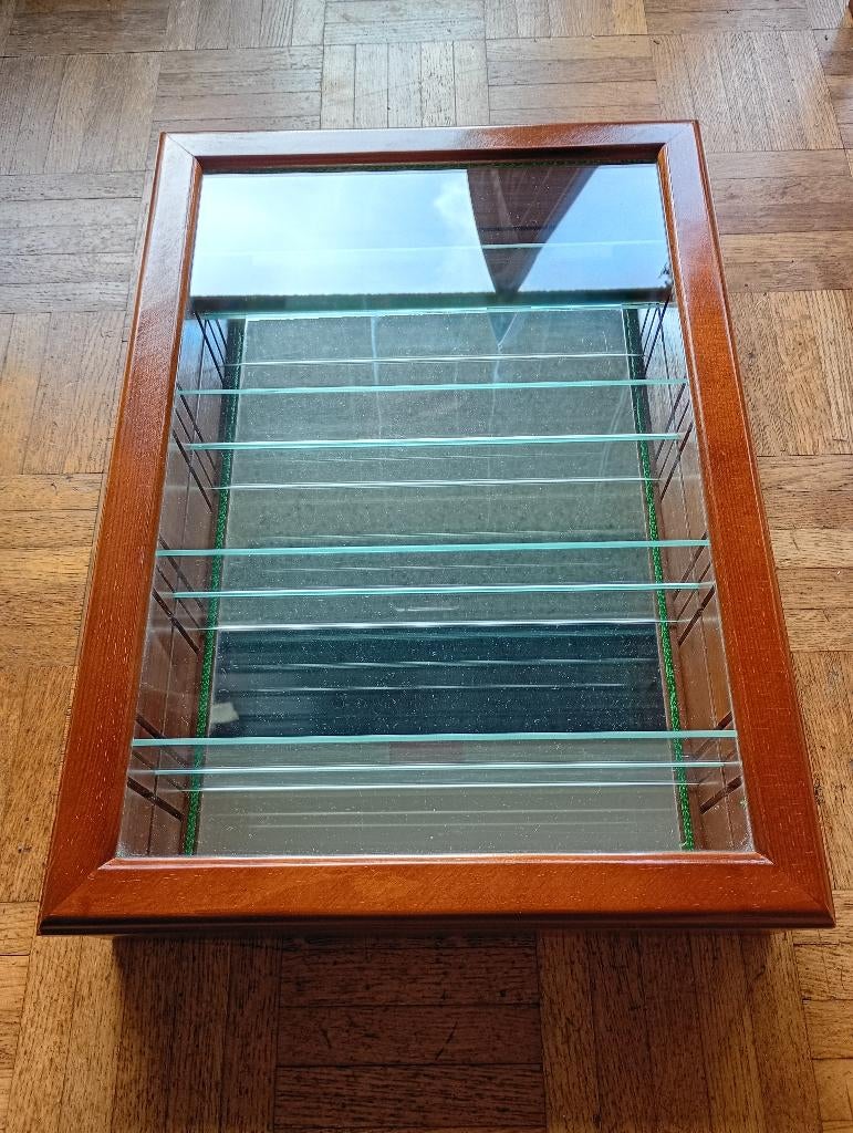 Houten vitrinekastje Wandkastje 4 glazen planken notelaar, Minder dan 50 cm, Met deur(en), Glas, Nieuw