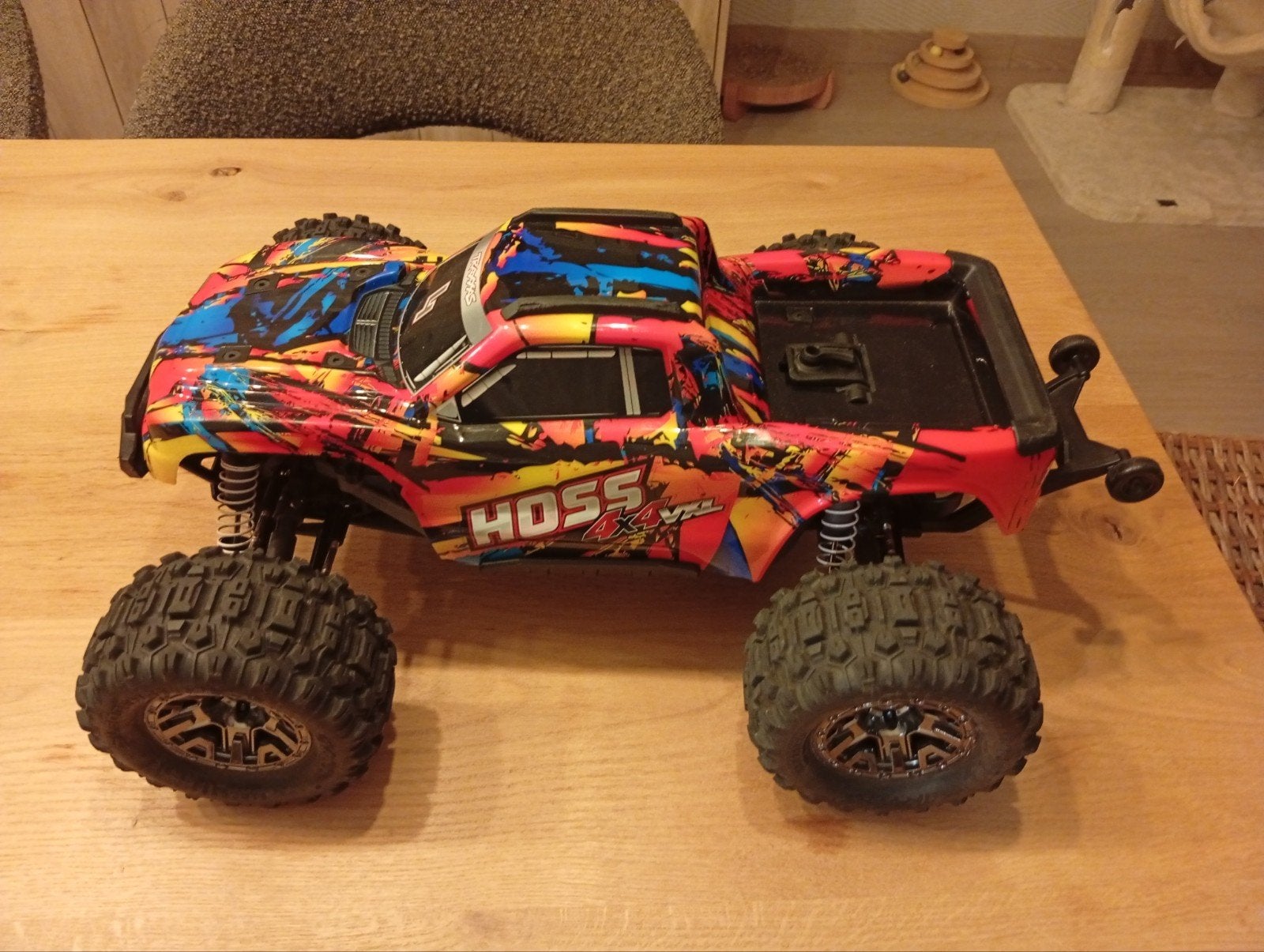 traxxas hoss 4x4, Hobby en Vrije tijd, Ophalen of Verzenden