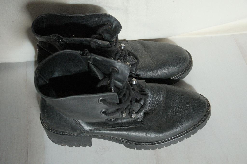 Bama zwarte leren laars 37, Kleding | Dames, Schoenen, Ophalen, Zwart, Lage of Enkellaarzen, Gedragen
