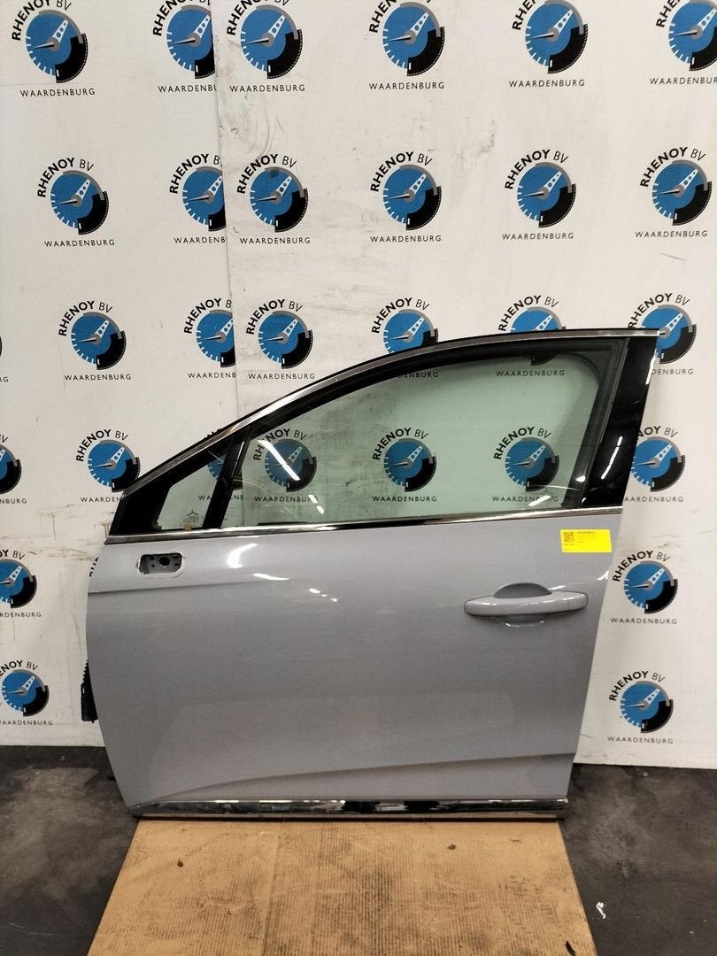 RENAULT CLIO MK5 B7 TECHNO PORTIER LV  2024, Gebruikt, Deur, Voor, Ophalen of Verzenden