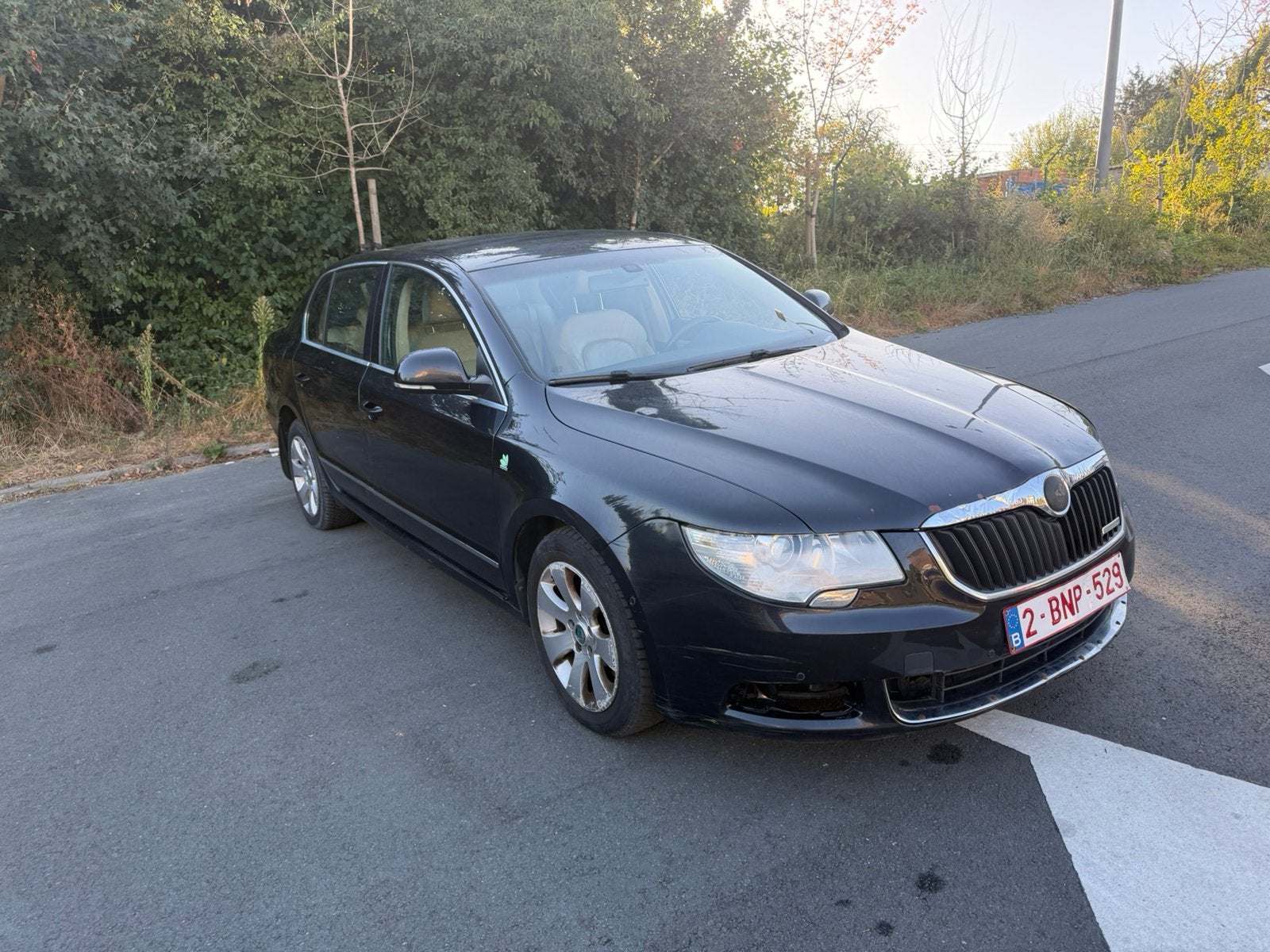 ŠKODA SUPERB 1.6 TDI – 2011 – CUIR – FULL OPTIONS, Auto's, Automaat, Euro 5, Beige, Leder