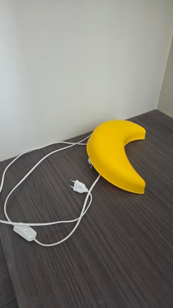 Kinderlamp in maanvorm, Enlèvement