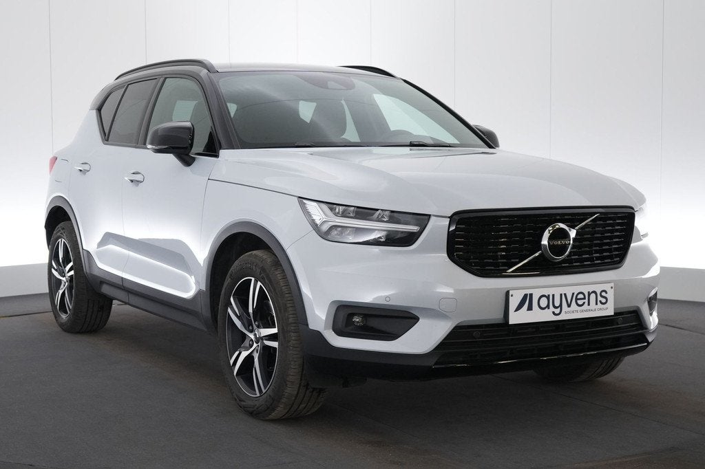 (2AHD331) VOLVO XC40, Autos, 167 g/km, Achat, Entreprise, Carnet d'entretien