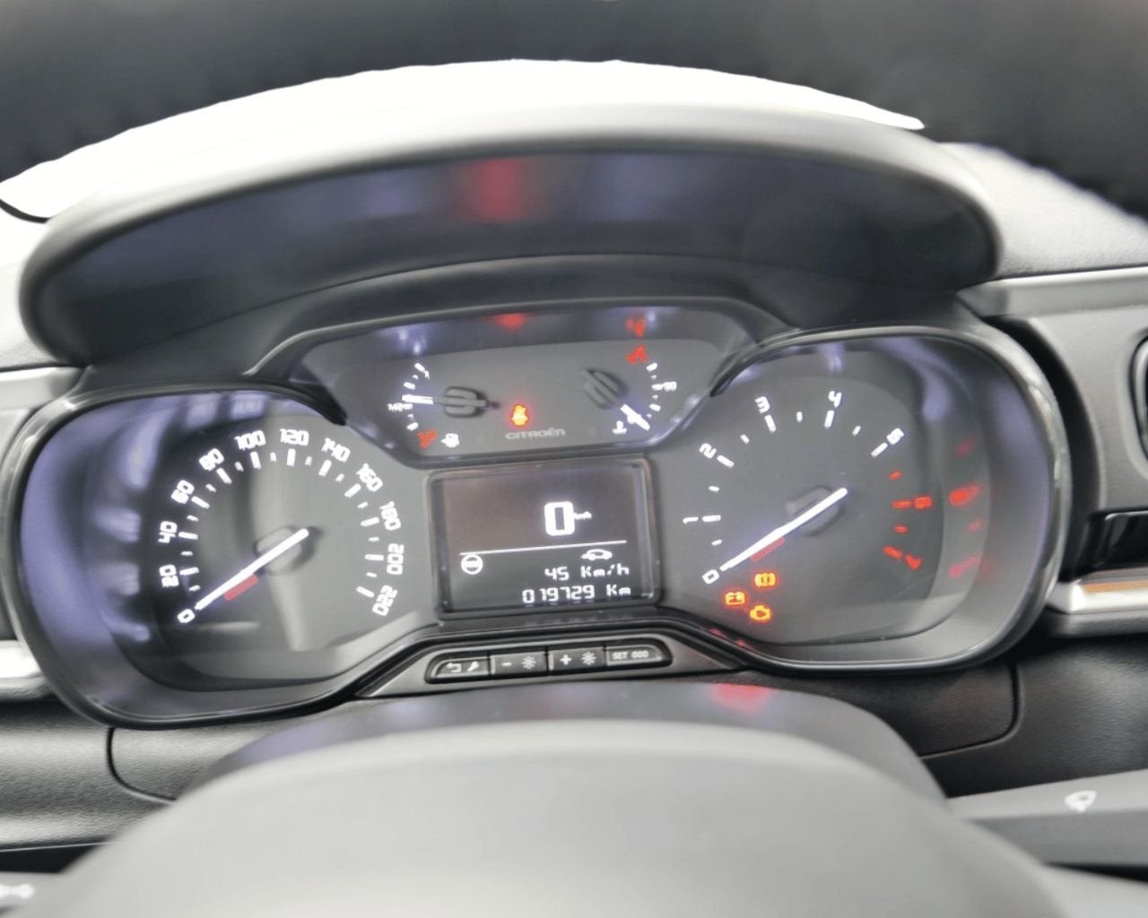 Citroën C3 Shine (année de construction 2023), Autos, Argent ou Gris, Achat, Euro 6, Entreprise