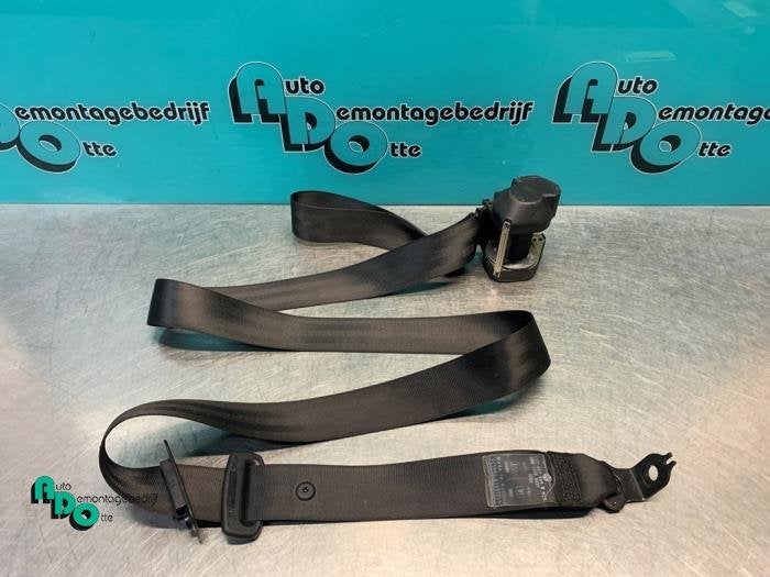 Veiligheidsgordel rechts-achter van een Volkswagen Golf (Gol, Gebruikt, -, Volkswagen, -