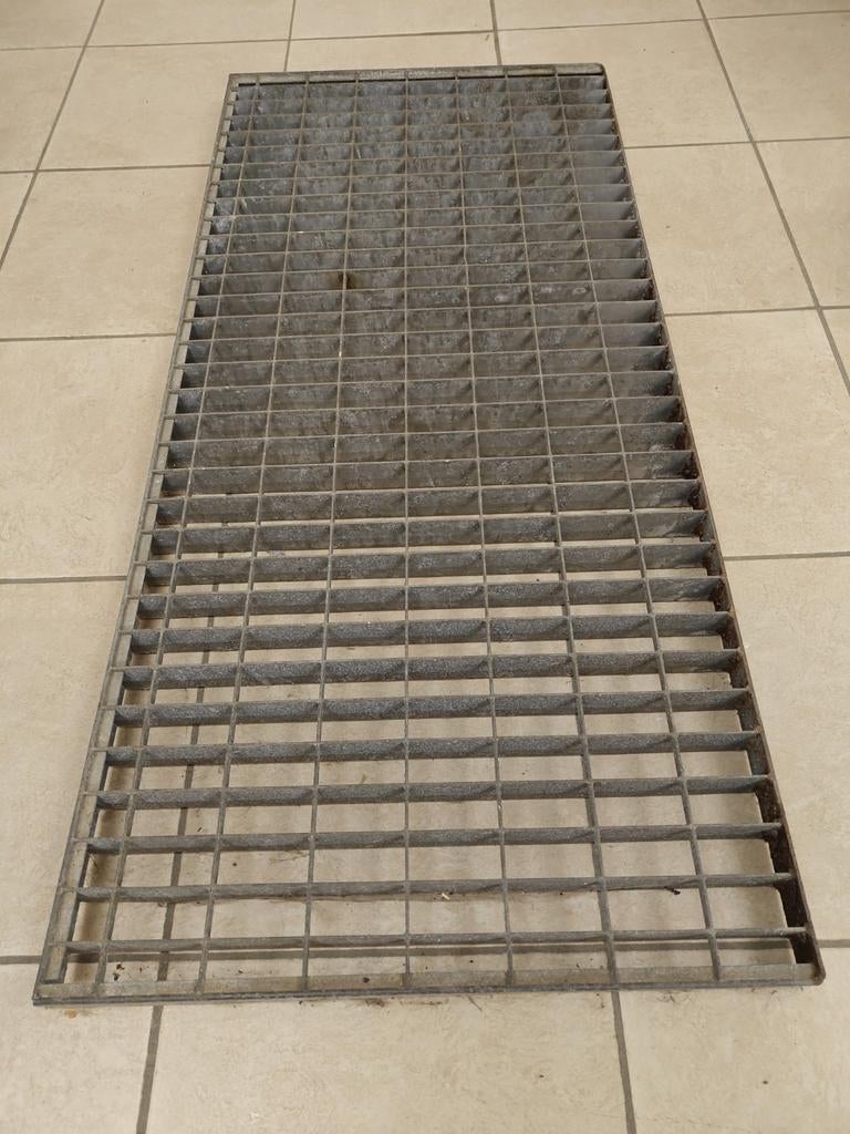 8x zware stalen roosters / putroosters 110x50x4 cm, Ophalen