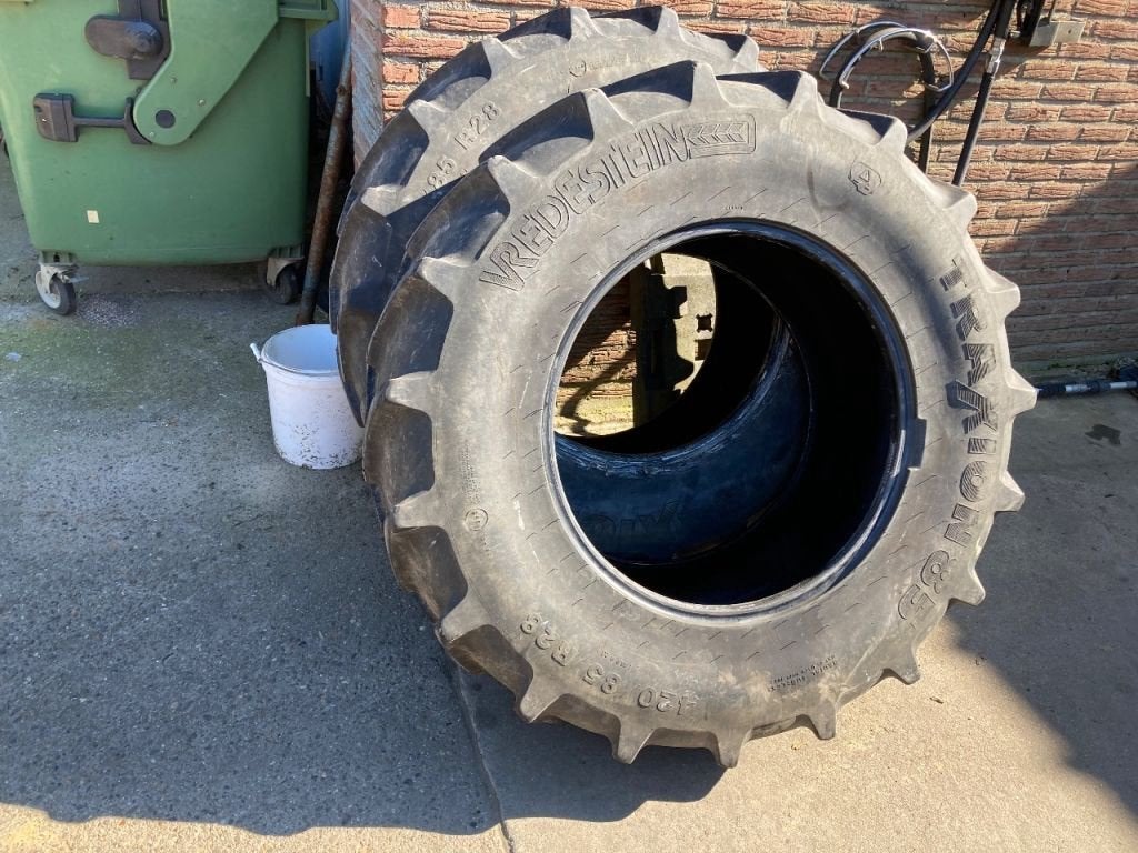 Vredestein 420/85R28 Traxion 85, Overige merken