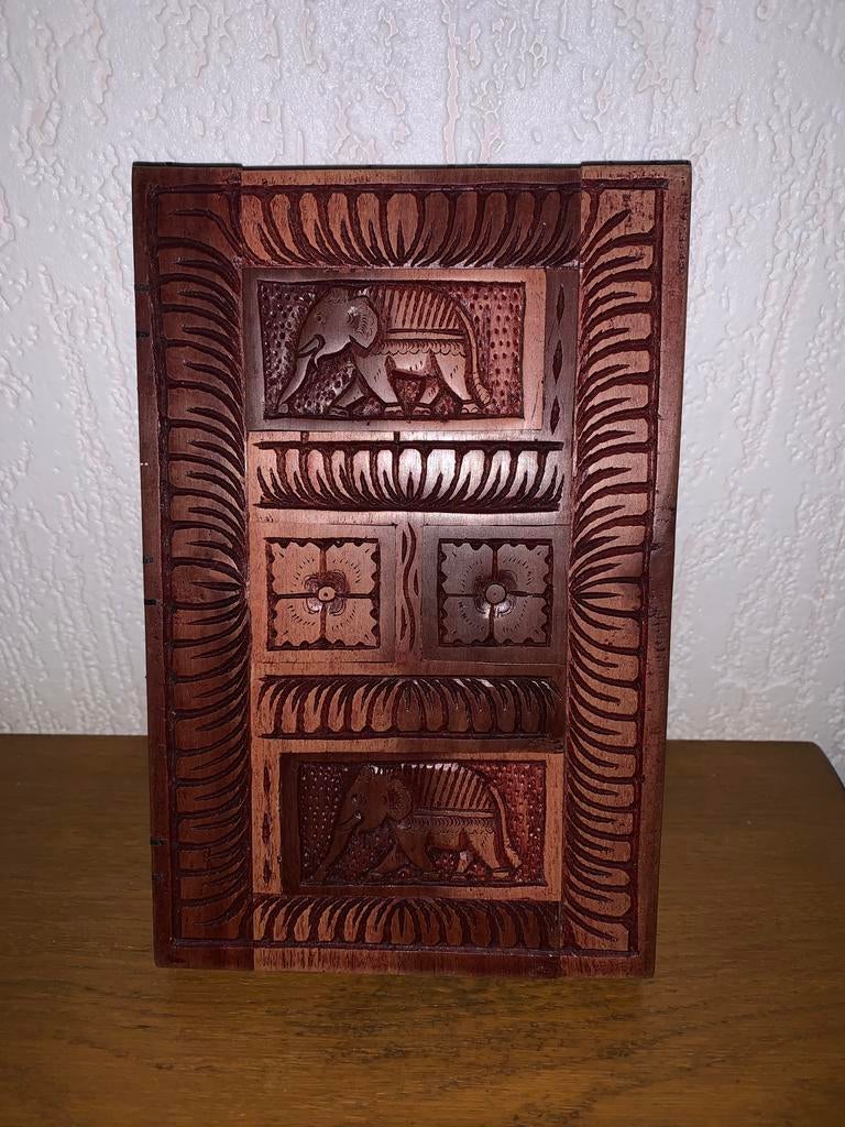 Handgesneden houten puzzeldoos/sieradenkist uit Sri Lanka, Ophalen, Minder dan 50 cm, Minder dan 50 cm, Zo goed als nieuw