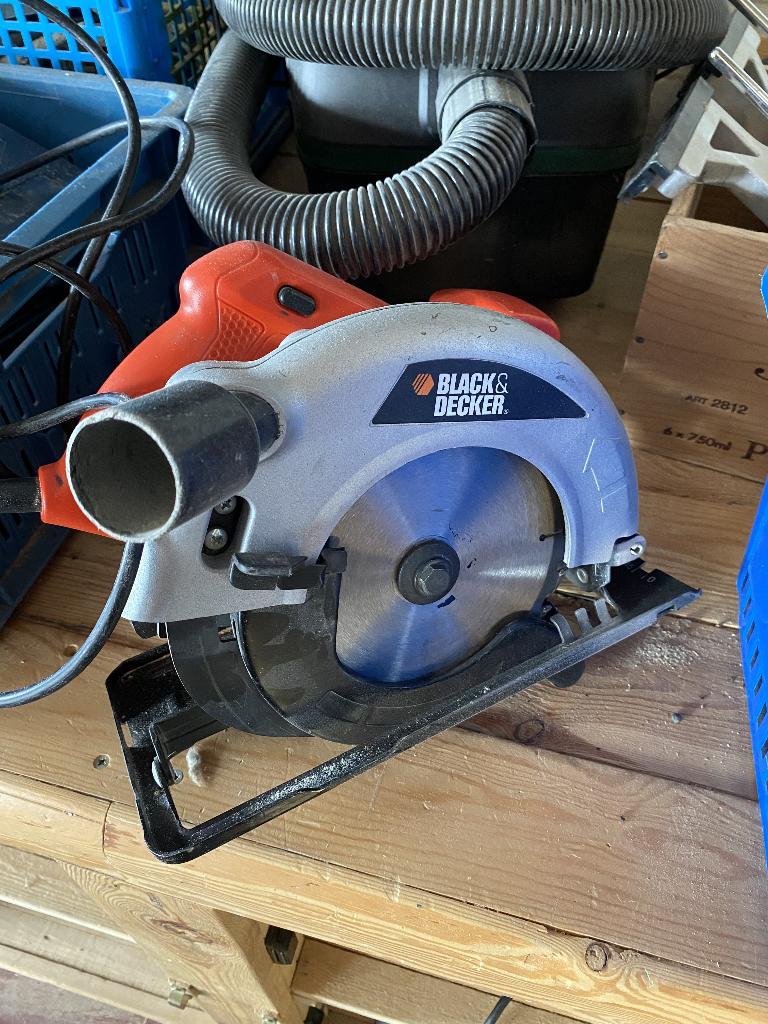 Grote partij houtbewerkingsmateriaal (Bosch, Black & Decker), Ophalen, Gebruikt, Overige typen, Bosch groen