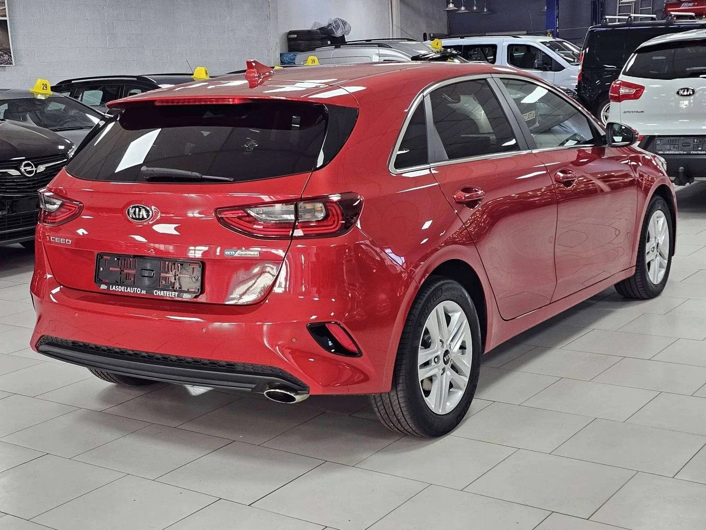 Kia Ceed cee'd 1.6 CRDI More ISG Hybrid Lane Assist Carplay, 100 kW, 118 g/km, Gebruikt, 4 cilinders