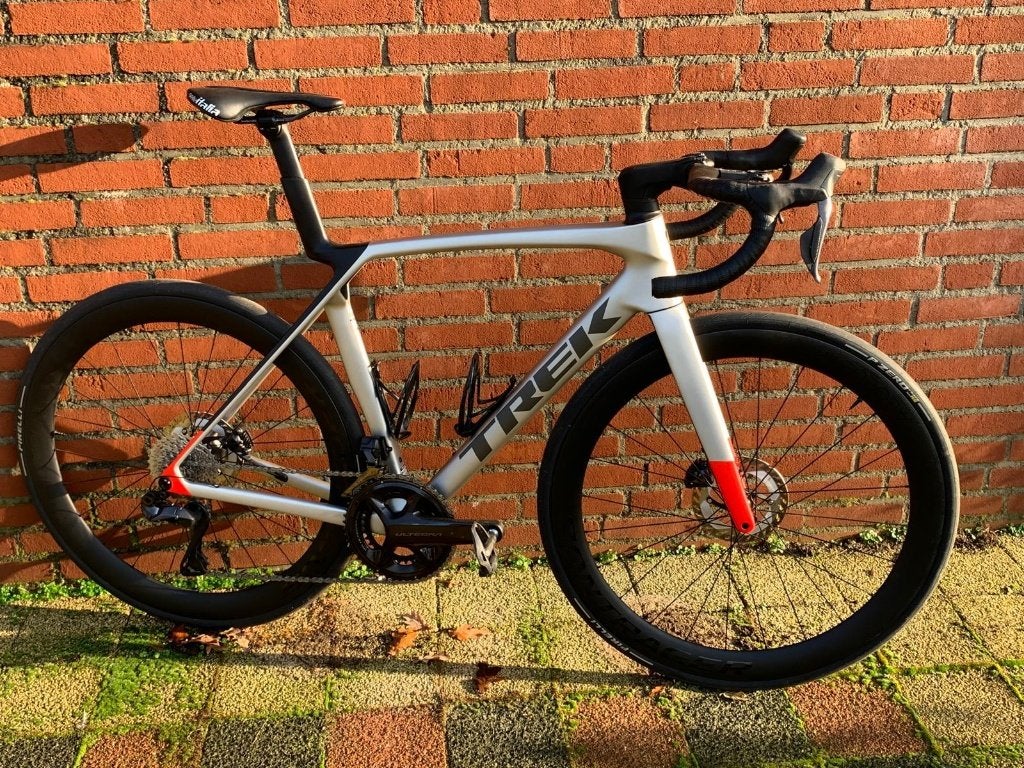 Trek Madone SL7 Gen8 racefiets, Ophalen, 28 inch, Carbon, Zo goed als nieuw