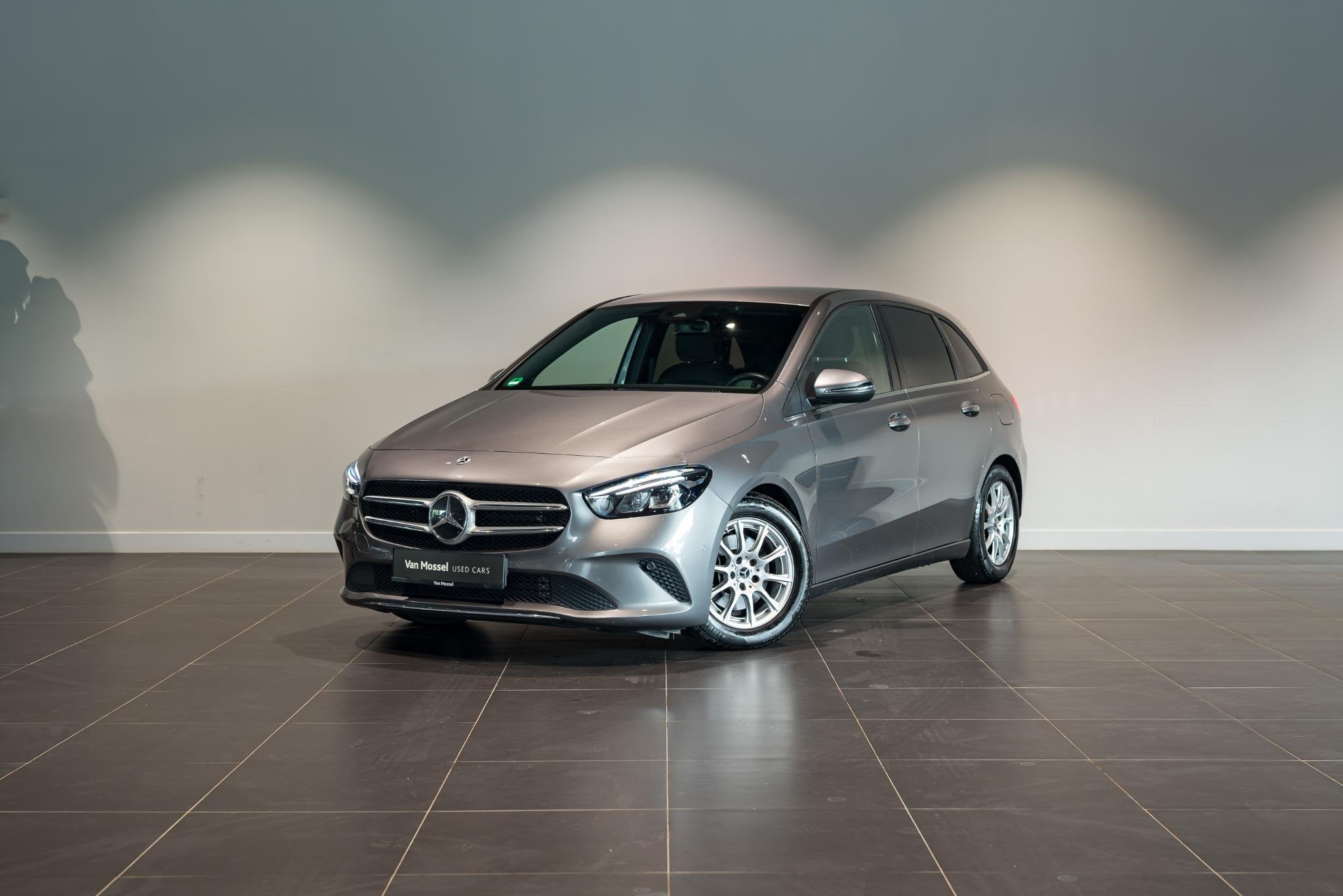 Mercedes-Benz B-Klasse B 200 d Luxury Line Camera | PDC V+A, 4 cilinders, Bedrijf, 5 deurs, 1600 kg