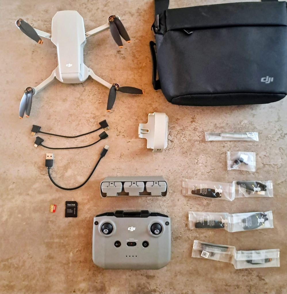 Drone DJI Mini 2 te koop, TV, Hi-fi & Vidéo, Drones, Enlèvement ou Envoi, Comme neuf, DJI