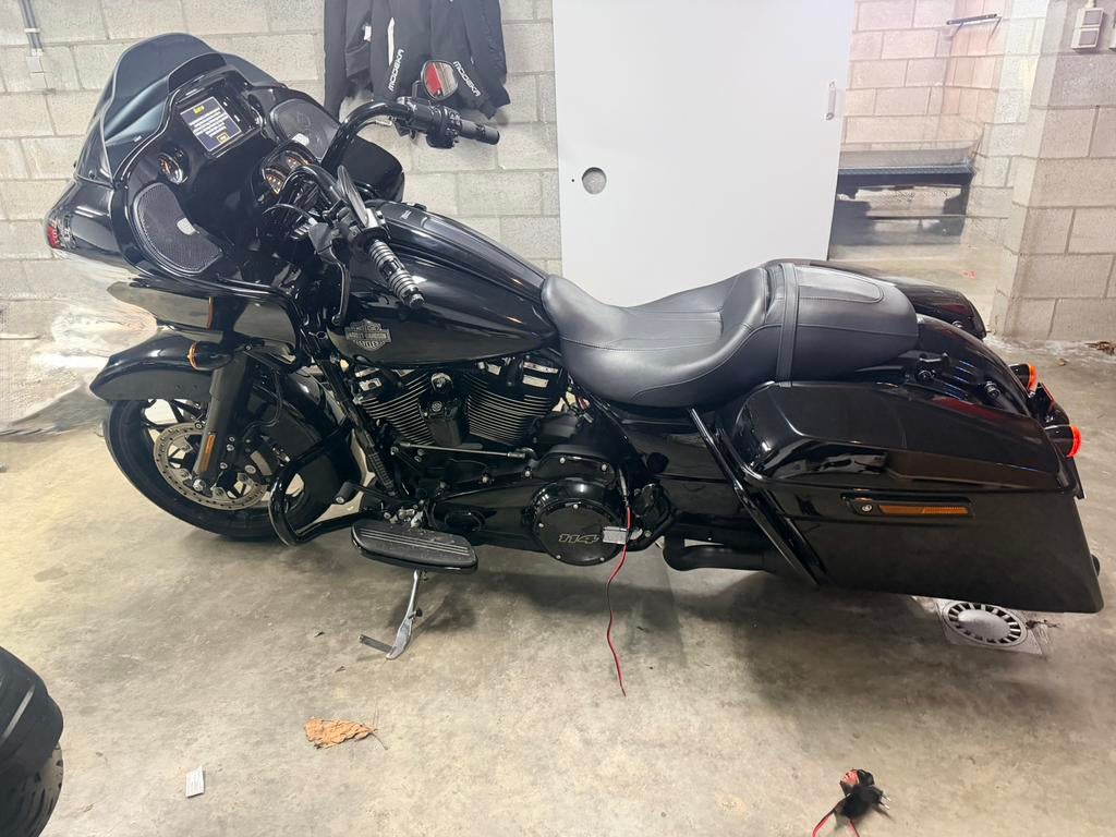 Road glide 2023 950km, Motoren, Bedrijf, 1900 cc, Meer dan 35 kW, Handgeschakeld