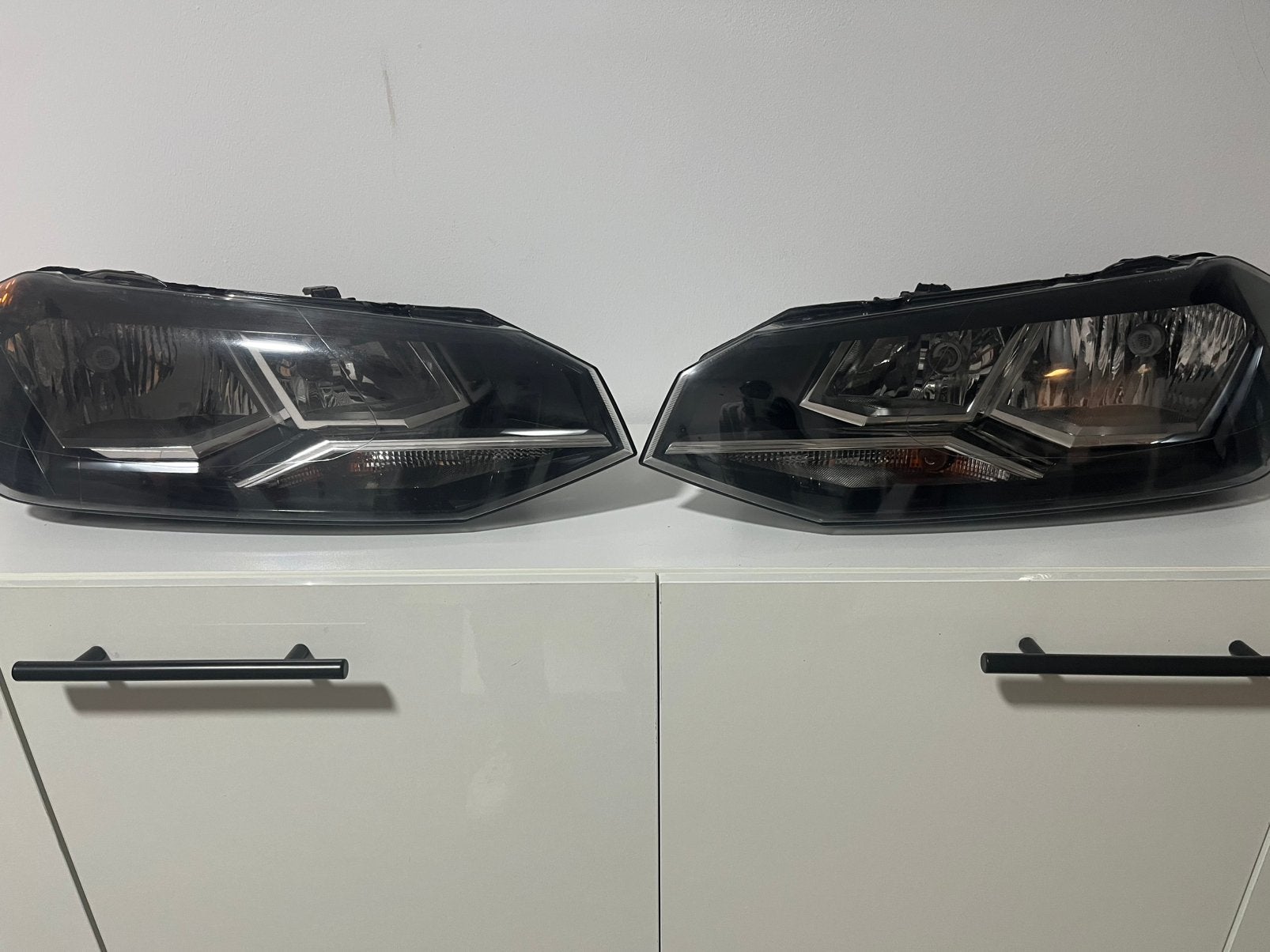 Une paire de phares polo de 2018 a 2022 d origine VW, Enlèvement ou Envoi
