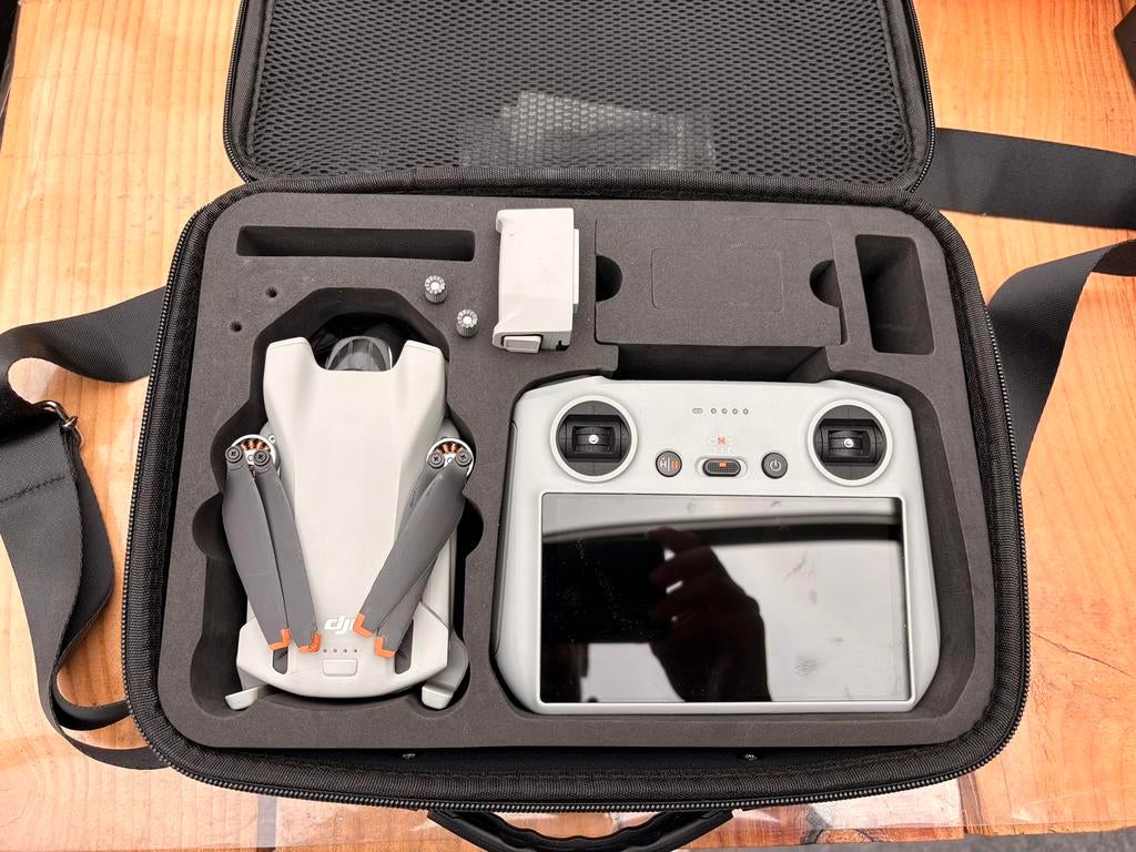 DJI MINI 3 (extra batterij en draagtas), Audio, Tv en Foto, Drones, Gebruikt, Cameradrone, Topkwaliteit, DJI, Minder dan 250 gram