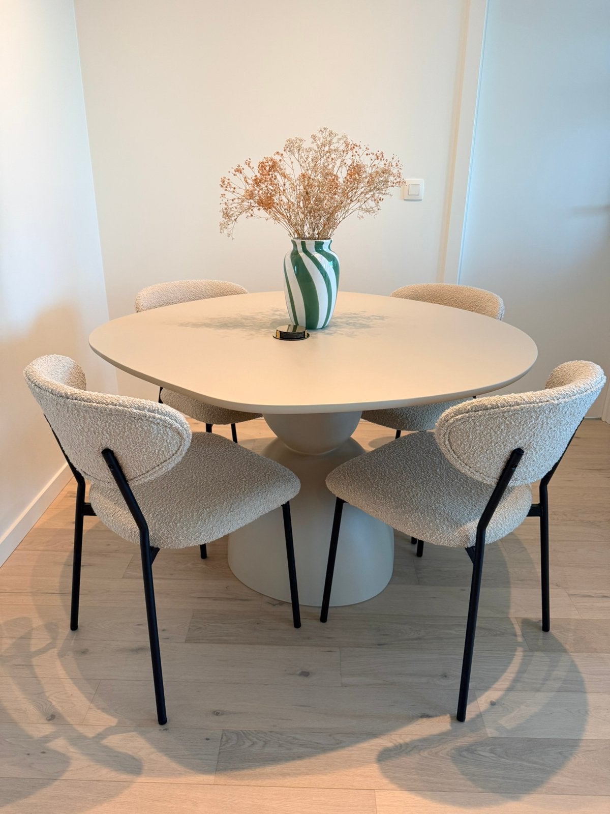 Eettafel rond, Huis en Inrichting, Tafels | Eettafels, Zo goed als nieuw, Rond, Ophalen
