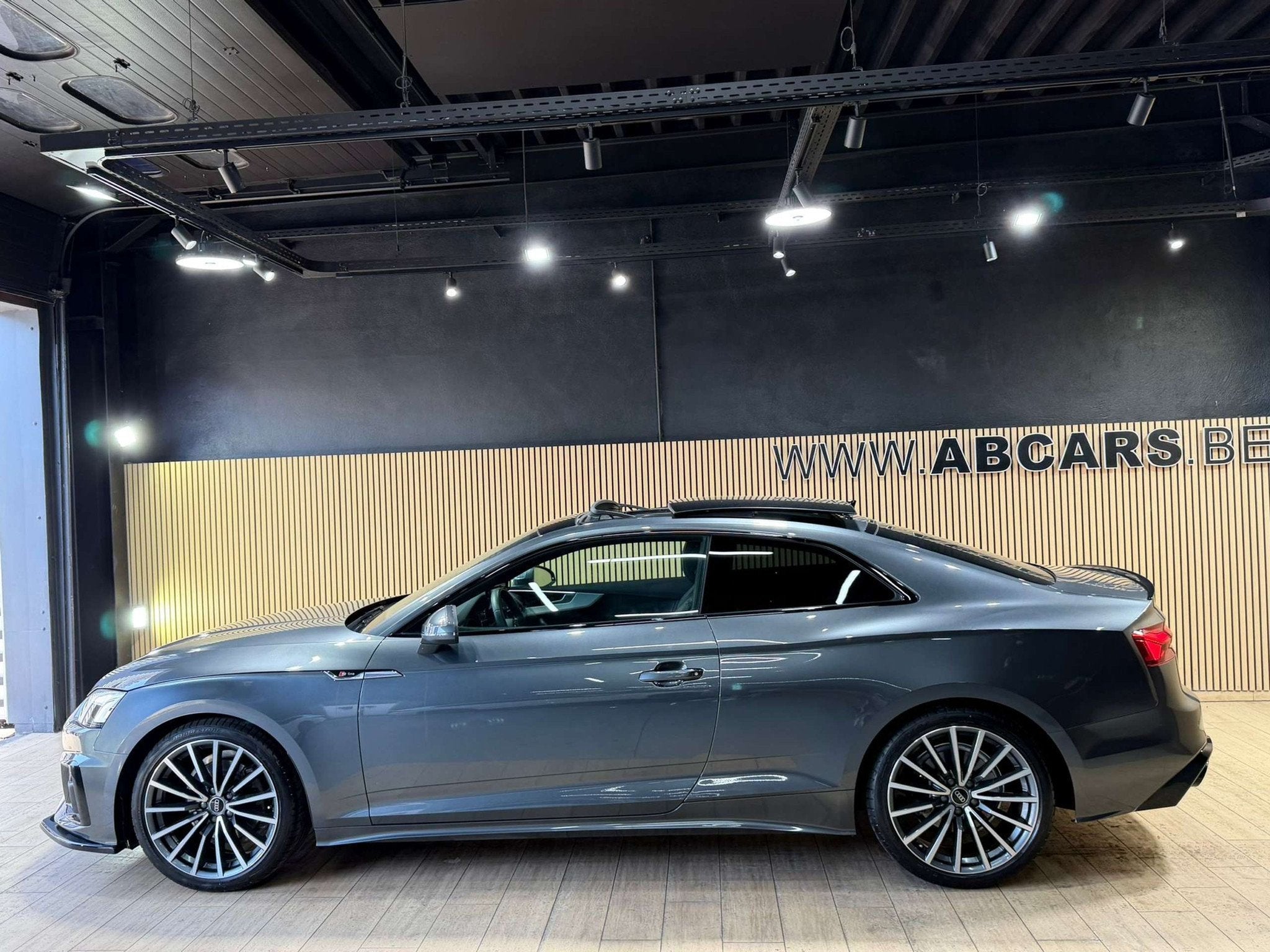 Audi A5 35TFSI * Coupé * S LINE / LOOK RS5 UNIQUE * GAR 12, Autos, Audi, Cuir, Argent ou Gris, 110 kW, Entreprise