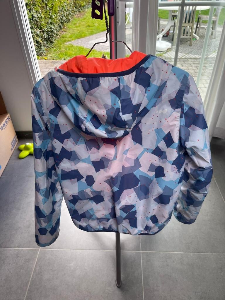 Leuke omkeerbare jas 12jaar, Gebruikt, Jongen of Meisje, Decathlon, Ophalen of Verzenden