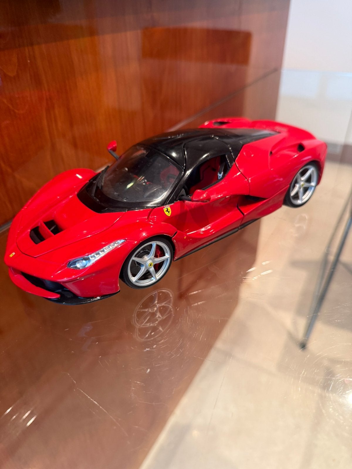 Superbe hypercar Ferrari LaFerrari 1:18 Burago sans boite, Enlèvement ou Envoi, Comme neuf, Voiture, Burago