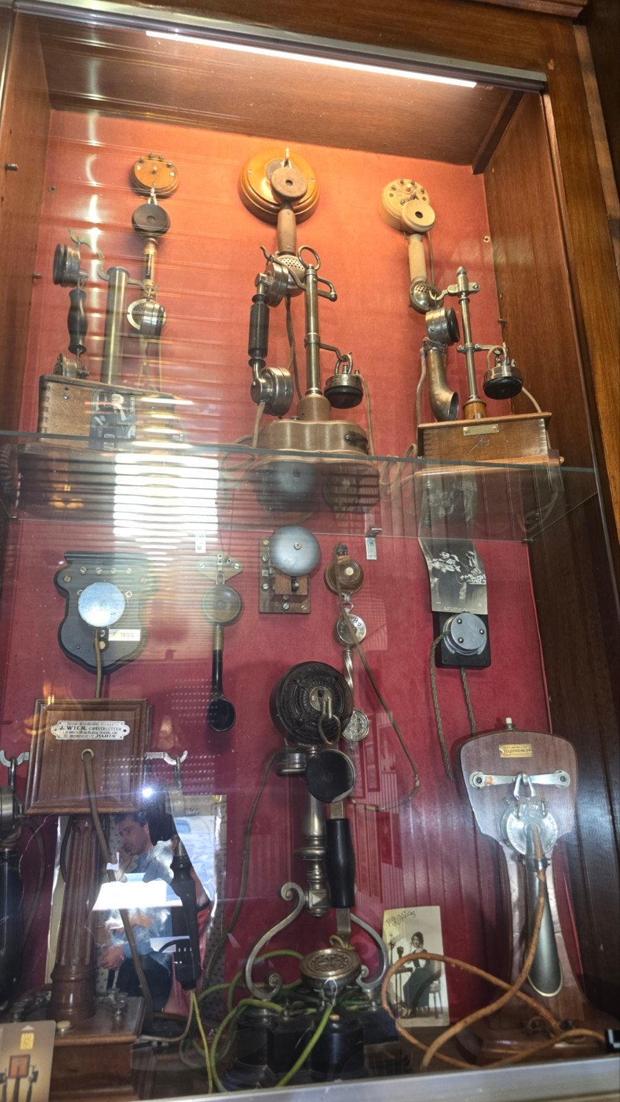 COLLECTION EXCEPTIONNELLE DE  plus de 500 TÉLÉPHONES ANCIENS, Telecommunicatie, Vaste telefoons | Niet Draadloos, Ophalen