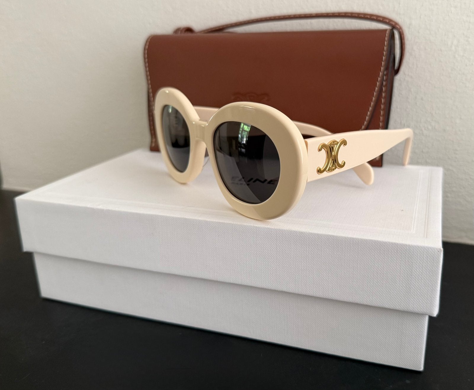 Lunettes de soleil Celine Triomph en acétate ivoire, Neuf, Autres marques, Enlèvement ou Envoi, Beige