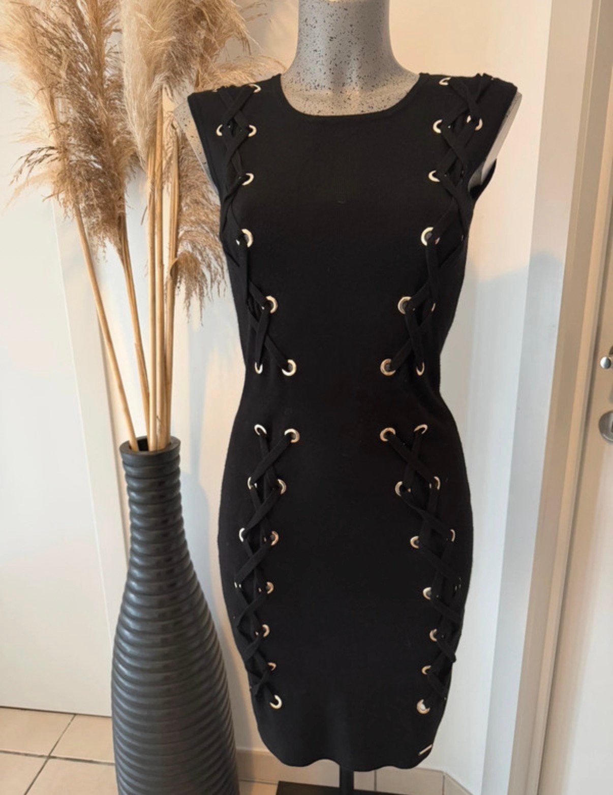 Guess jurk, Zwart, Nieuw, Ophalen of Verzenden, Maat 34 (XS) of kleiner