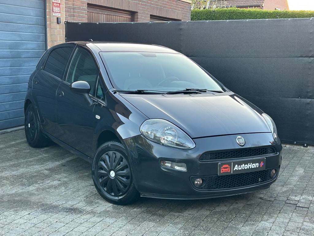 Fiat Punto 1.2 Lounge Airco NaviCarplay CruiseControle, Autos, 1242 cm³, Entreprise, Boîte manuelle, Entretenue par le concessionnaire