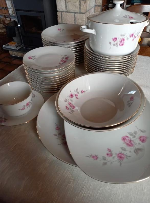 Servies hutschenreuter nooit gebruikt van 1974, Enlèvement