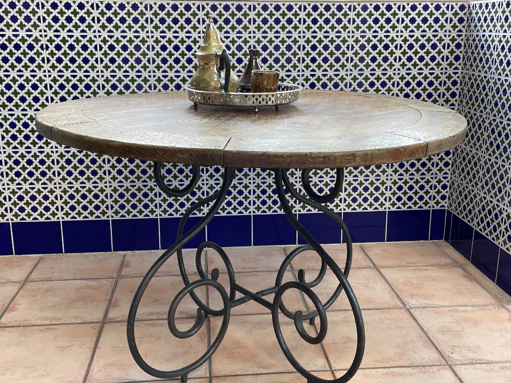 Ronde tafel, Cinq personnes ou plus, Rond, Comme neuf, 100 à 150 cm