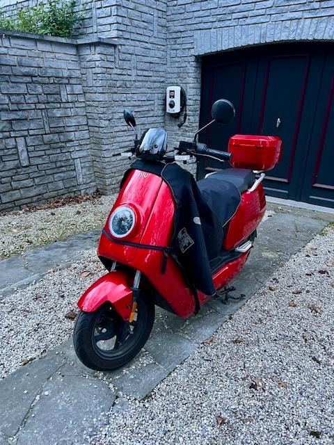 Scooter électrique NIU N1S + accessoires, Enlèvement, Utilisé, Autres marques