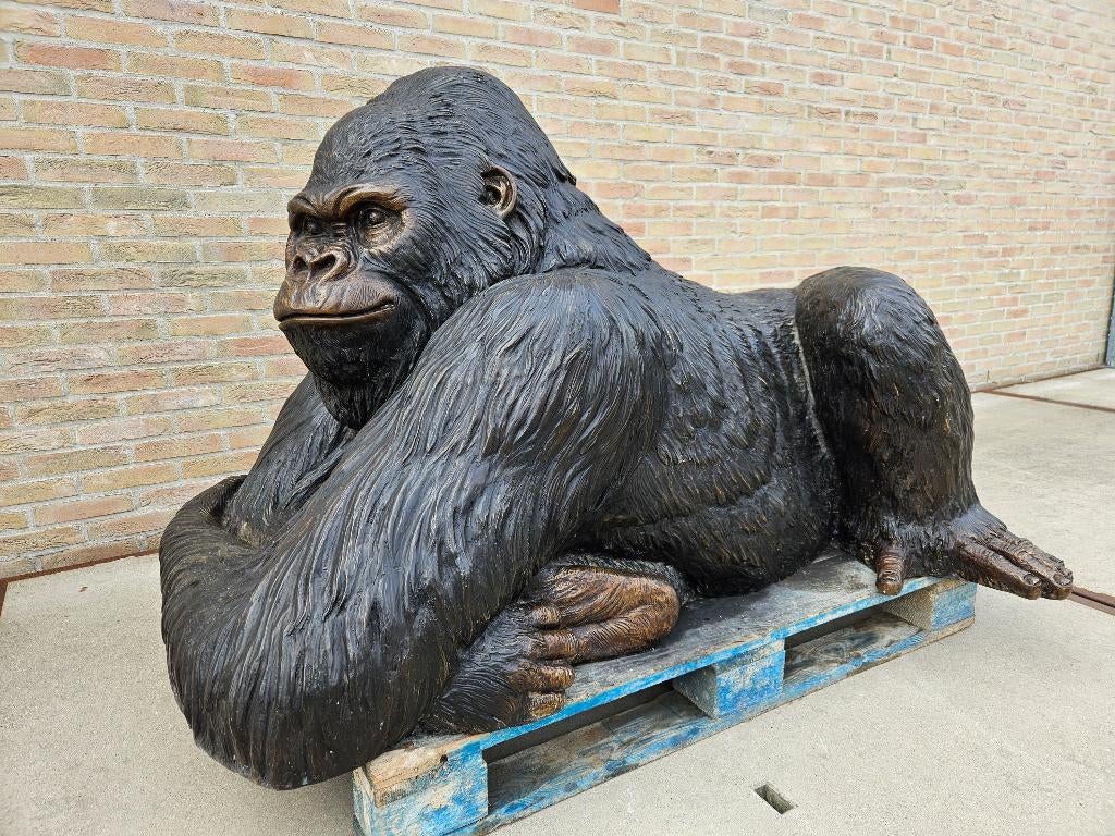BRONZEN TOT DE VERBEELDING SPREKENDE GORILLA 4650 IPV 6500!, Tuin en Terras, Tuinbeelden, Ophalen of Verzenden, Nieuw, Overige materialen