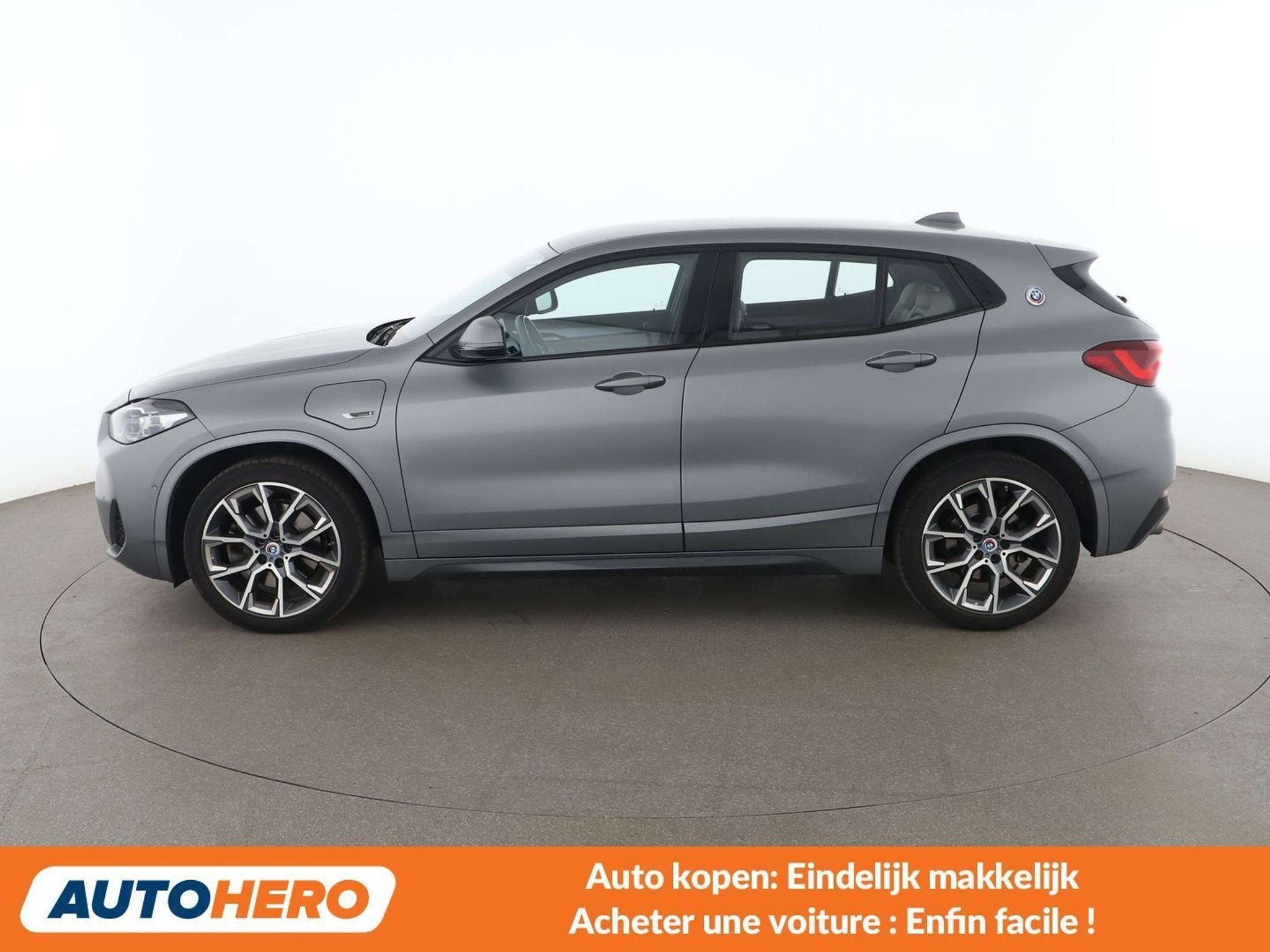 BMW X2 xDrive 25e M Sport (année de construction 2022), Autos, Cuir, Argent ou Gris, https://public.car-pass.be/vhr/1753c85a-45c8-4545-925d-cdca788af650