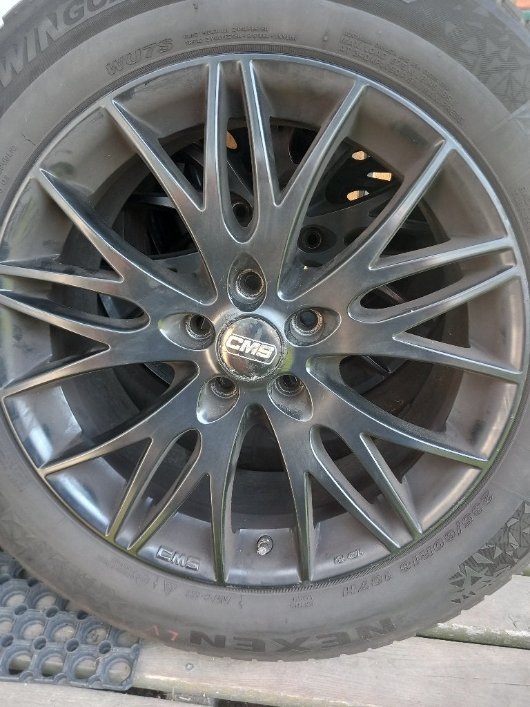 4 CMS Velgen met winterbanden., Auto-onderdelen, Banden en Velgen, Velg(en), Winterbanden, 18 inch, 235 mm, Personenwagen, Gebruikt