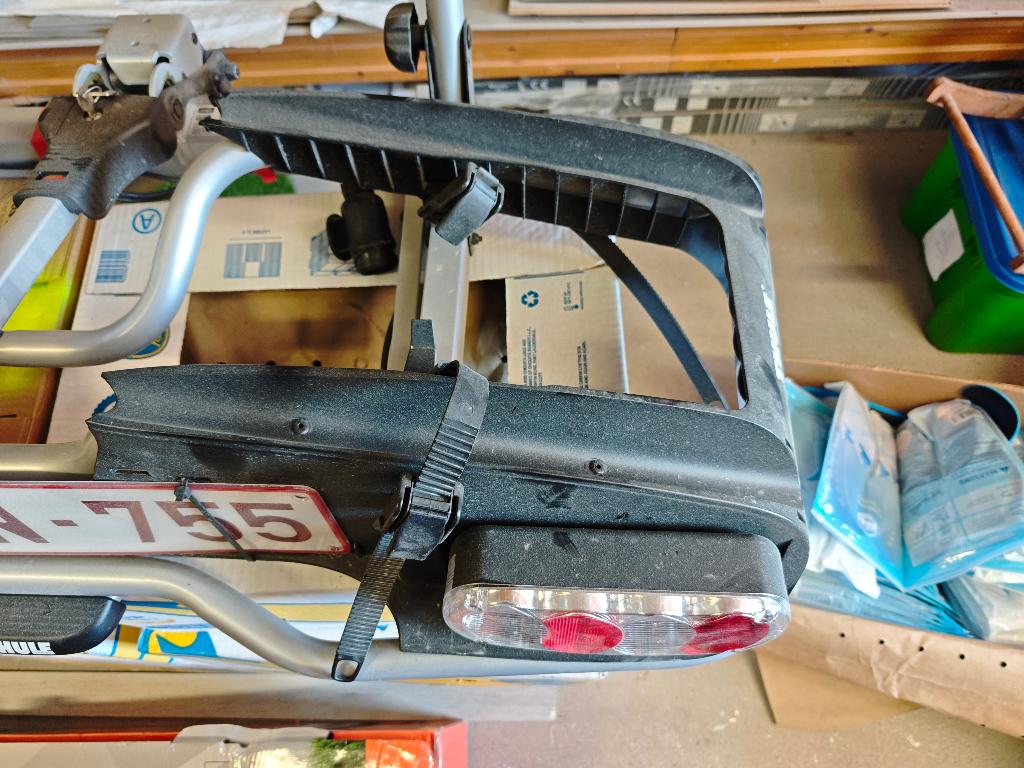 Thule fietsendrager - Geschikt voor E-bikes - 2 fietsen, Auto diversen, Fietsendragers, Ophalen, Nieuw, 2 fietsen, Trekhaakdrager