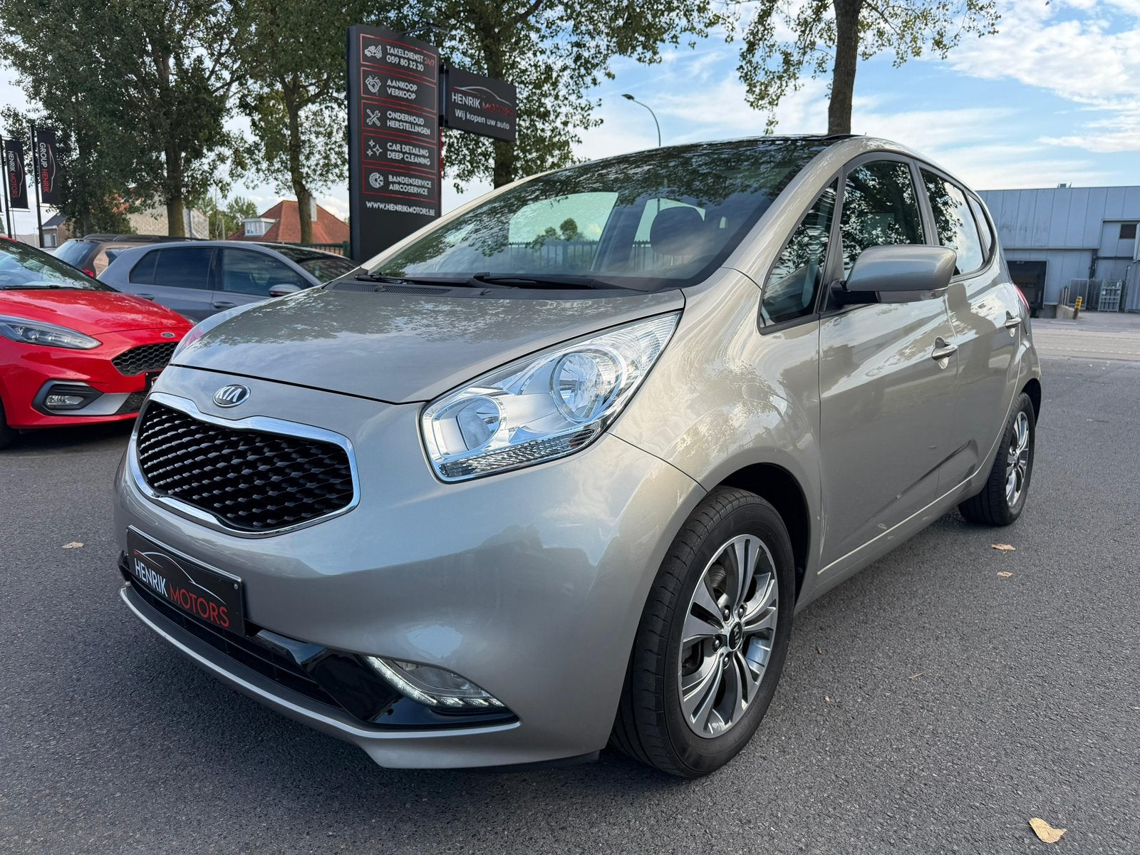 Kia Venga 1.6i •AUTOMAAT• PANO• •CRUISE• PROPERE STAAT, Auto's, Kia, Automaat, Euro 6, Bedrijf, 92 kW