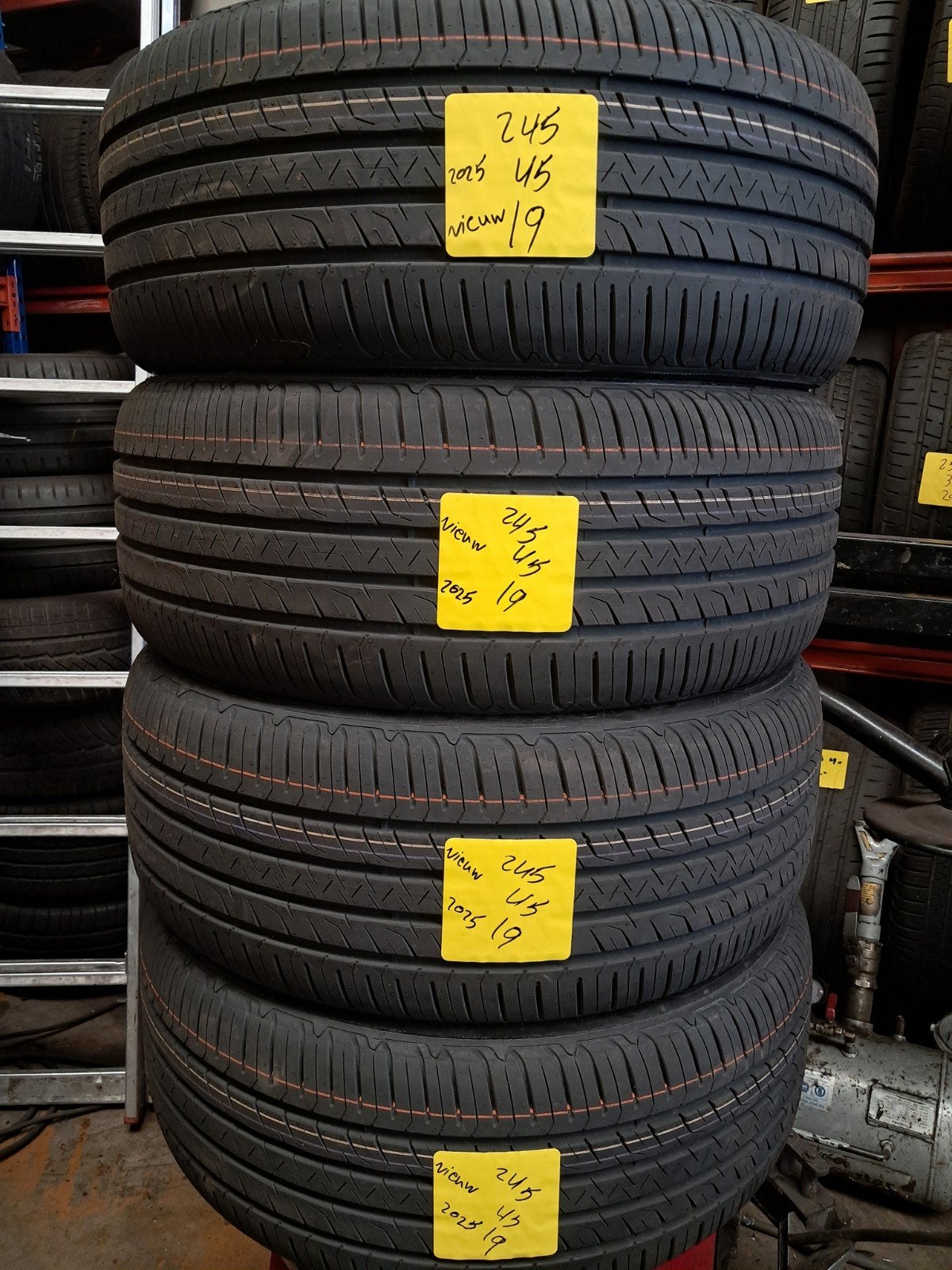 245/45R19 2454519 245/45/19 été nouveau Goodyear, Enlèvement