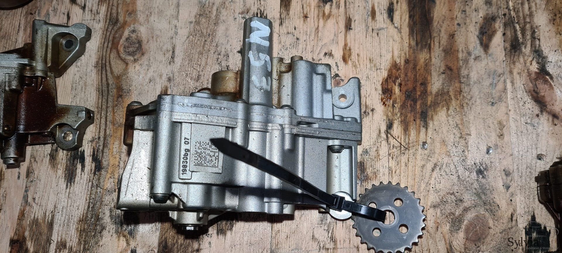 Oliepomp voor BMW met motorcode N53 7551004, -, Utilisé, -, -