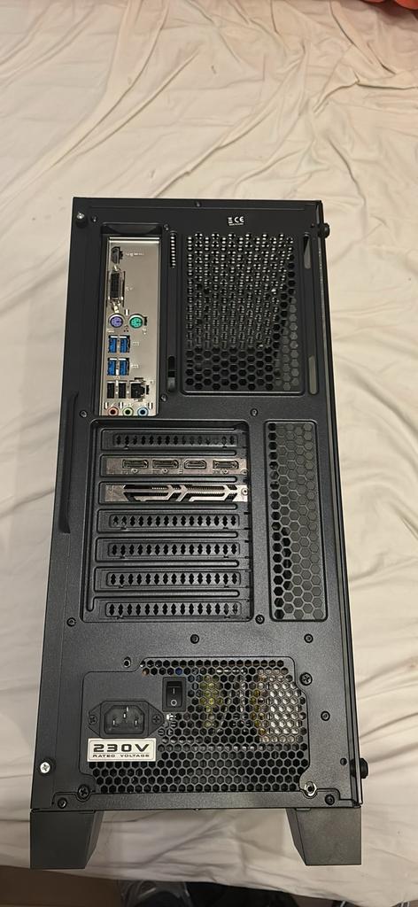 Tour pc gamer, Computers en Software, Computerbehuizingen, Zo goed als nieuw, Ophalen of Verzenden