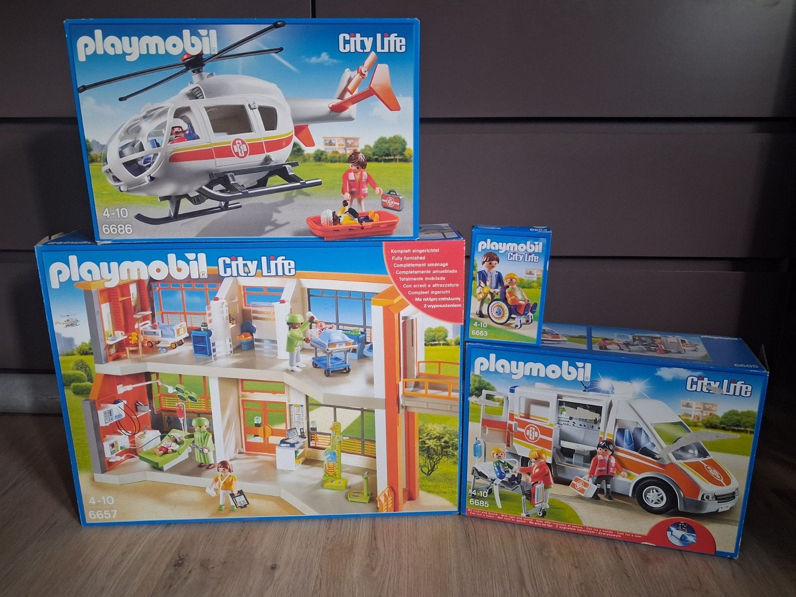 Hôpital + hélicoptère + ambulance, Enlèvement