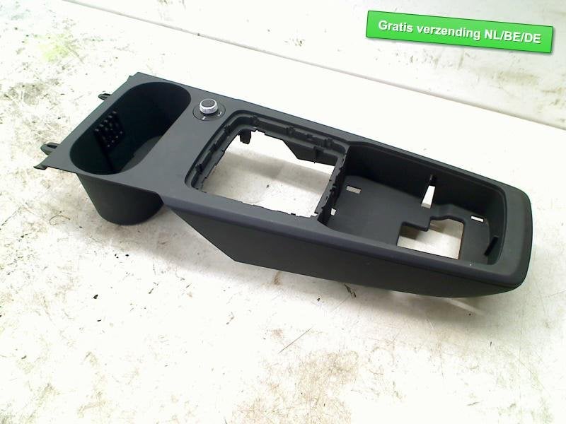 CONSOLE CENTRALE Audi Q2 (GAB / GAG) (81B864261), Autos : Pièces & Accessoires, Auto-Union-Straße  1,
85057  Ingolstadt, DE, Info@audi.de