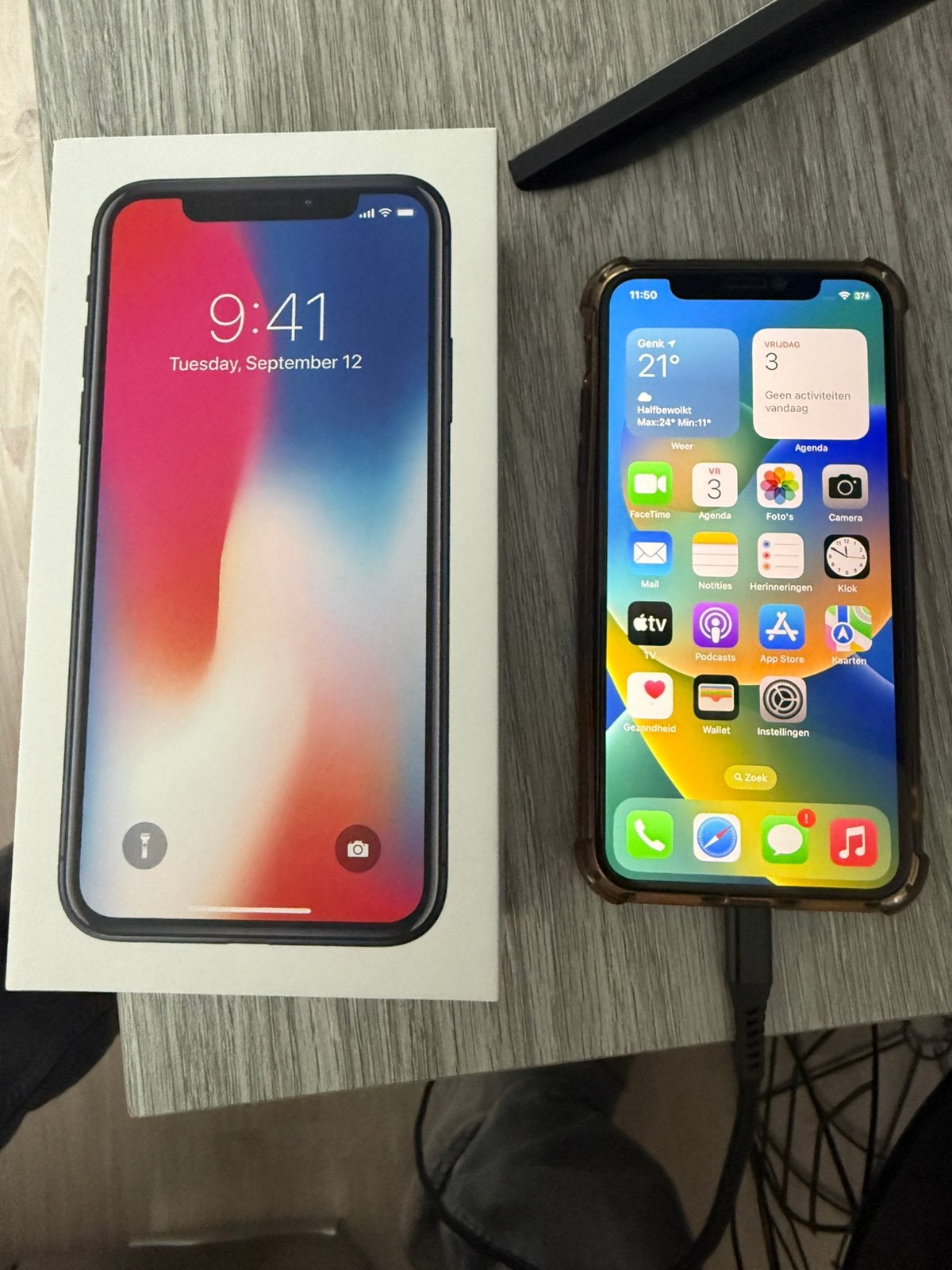 Iphone X (10), IPhone X, Zo goed als nieuw, Zonder simlock, 74 %