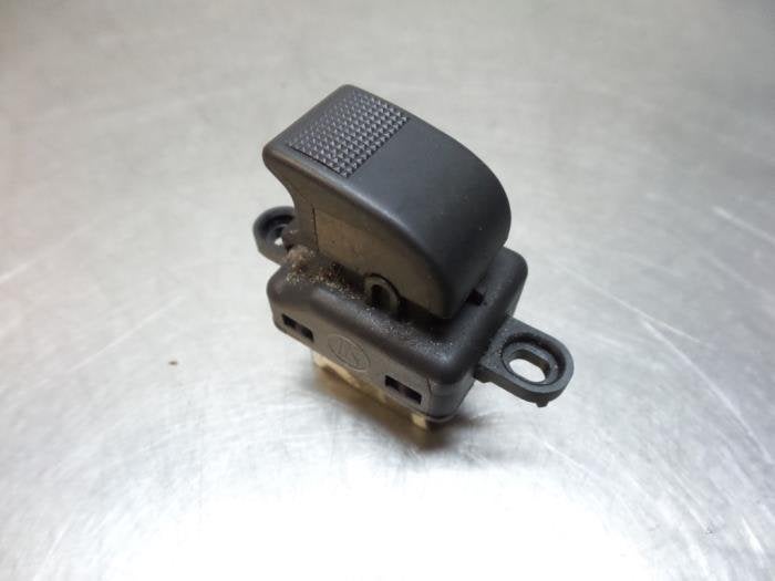 Commutateur vitre électrique d'un Mazda 2 (2 03-), -, Mazda, Utilisé, -