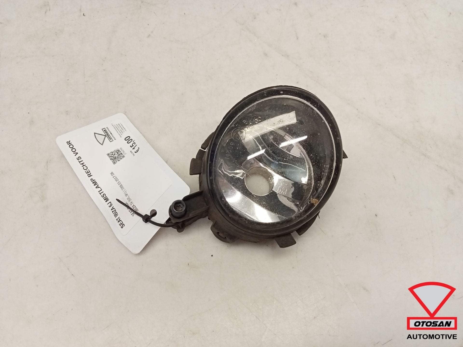 Seat Ibiza 6J Mistlamp Rechts Voor, Auto-onderdelen, Gebruikt, Autovia A-2, Km 585 585
08760  Martorell, ES, SEAT S.A., Customercare@seat.es