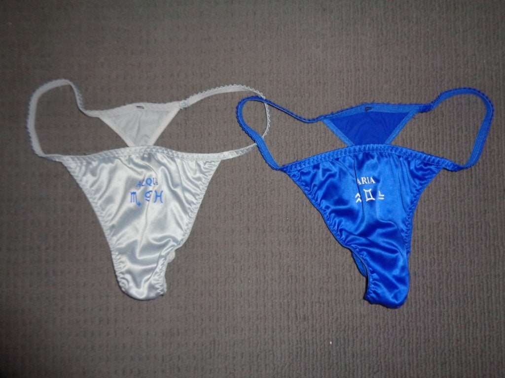 2 satijn strings TEZENIS, Kleding | Dames, Ondergoed en Lingerie, Verzenden, String