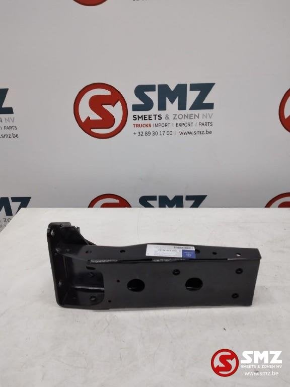 Occ marchepied droit Mercedes Actros A9305203833, Utilisé, Mercedes-Benz, Suspension et Châssis