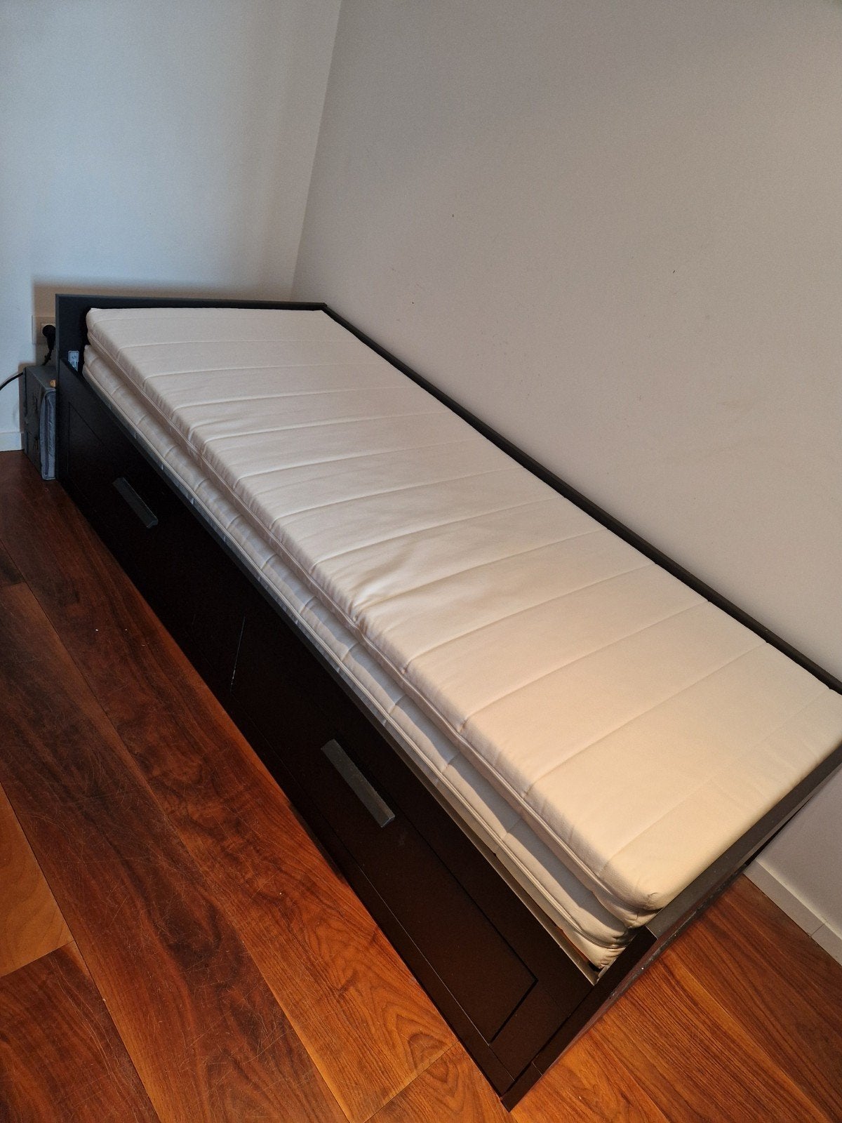 Uitschuifbaar bed Brimnes IKEA, Huis en Inrichting, Slaapkamer | Bedden, Ophalen